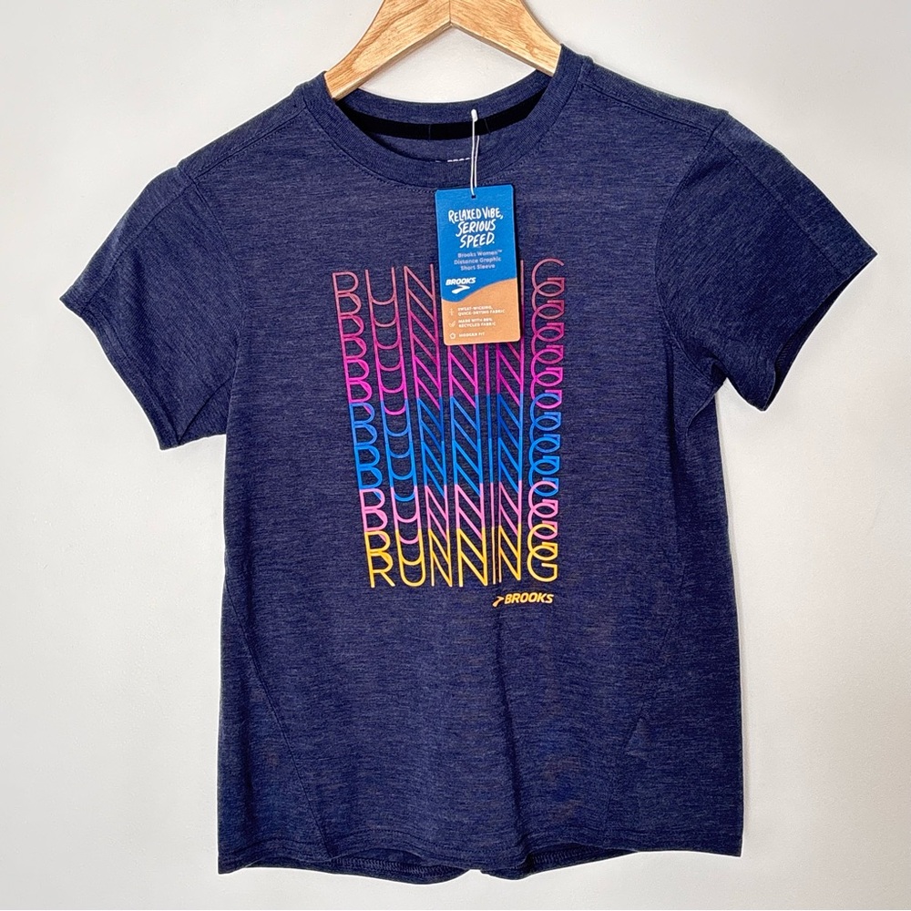 Brooks Running Distance Graphic TShirt Size XS NEW Short Sleeves Heather Navy - Picture 2 of 11